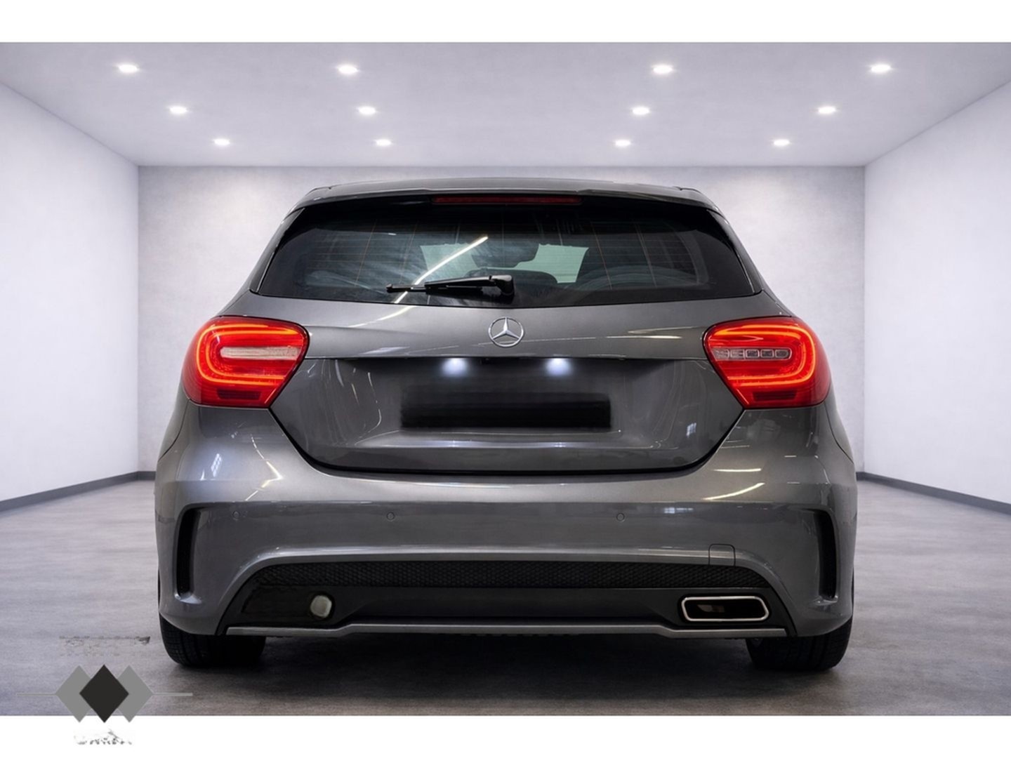 Mercedes-Benz A 45 AMG 4Matic Navi/Leder/HarmanKardon/BiXenon/ foto 5