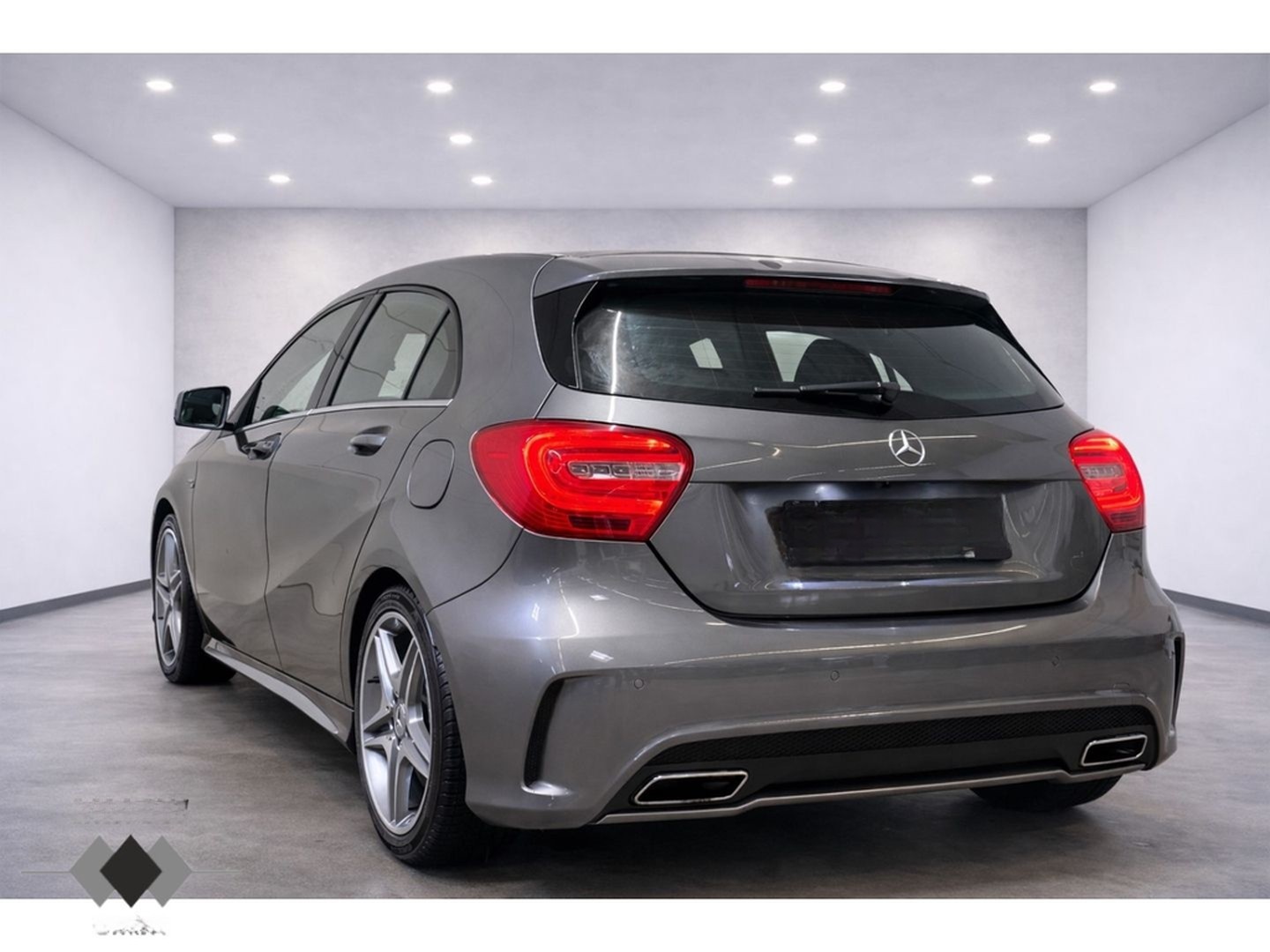 Mercedes-Benz A 45 AMG 4Matic Navi/Leder/HarmanKardon/BiXenon/ foto 6