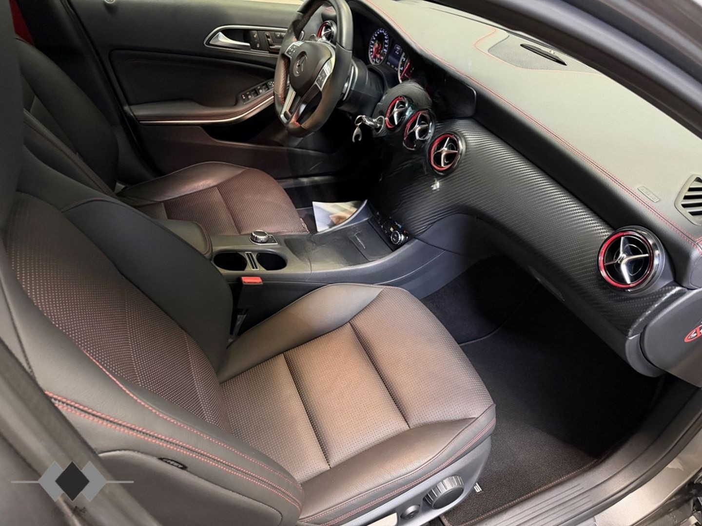 Mercedes-Benz A 45 AMG 4Matic Navi/Leder/HarmanKardon/BiXenon/ foto 10