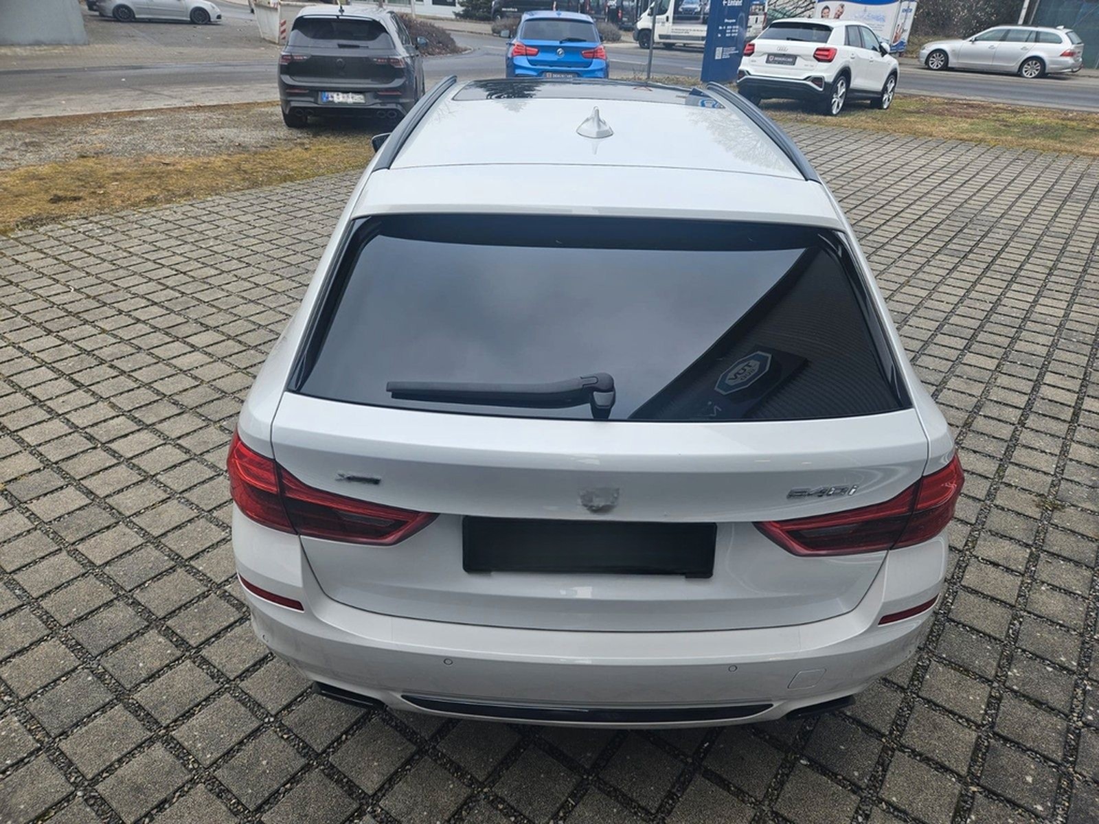 BMW 540 i xDrive Touring Sport Line Digi Cock LED foto 12
