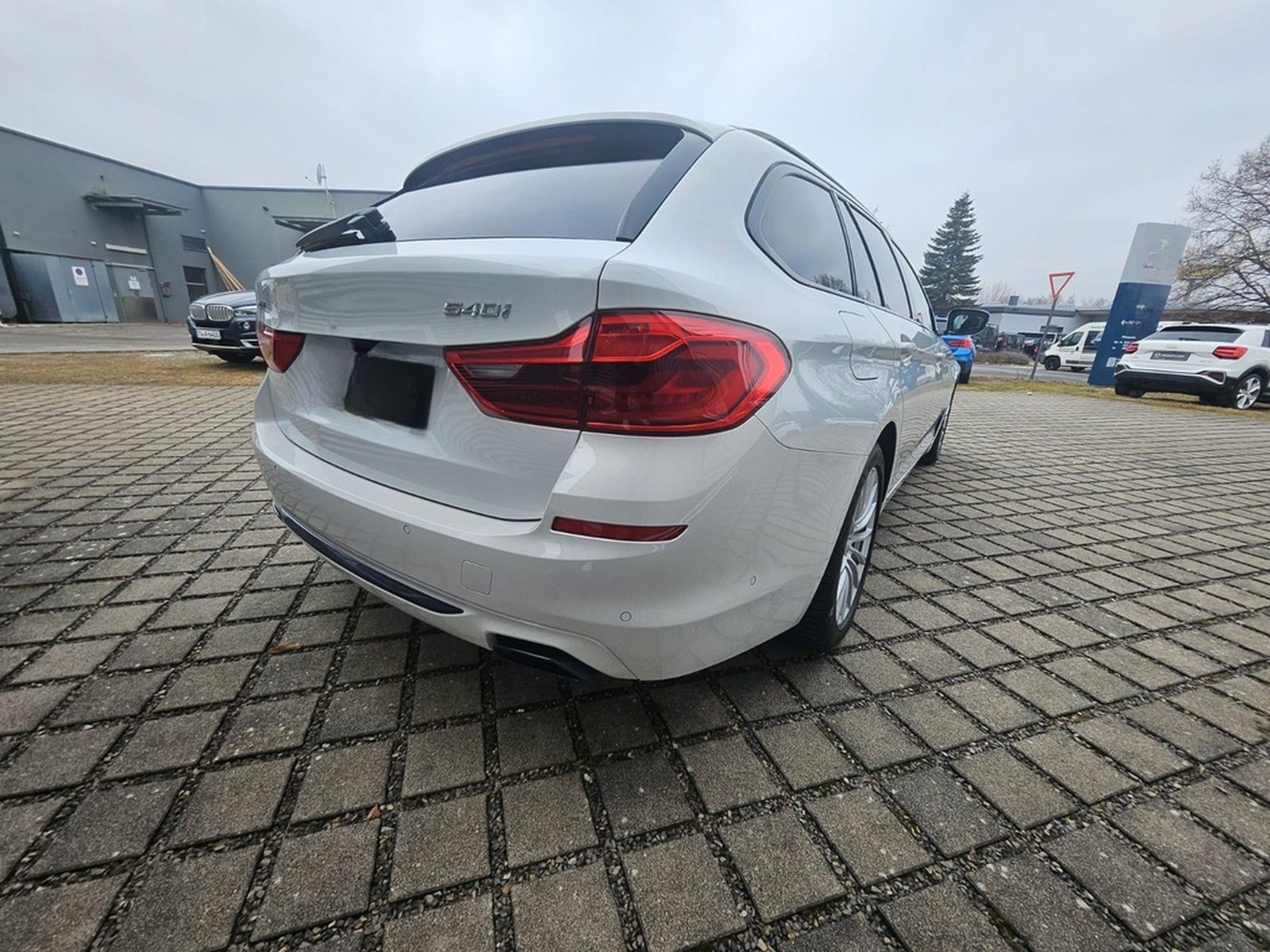 BMW 540 i xDrive Touring Sport Line Digi Cock LED foto 9