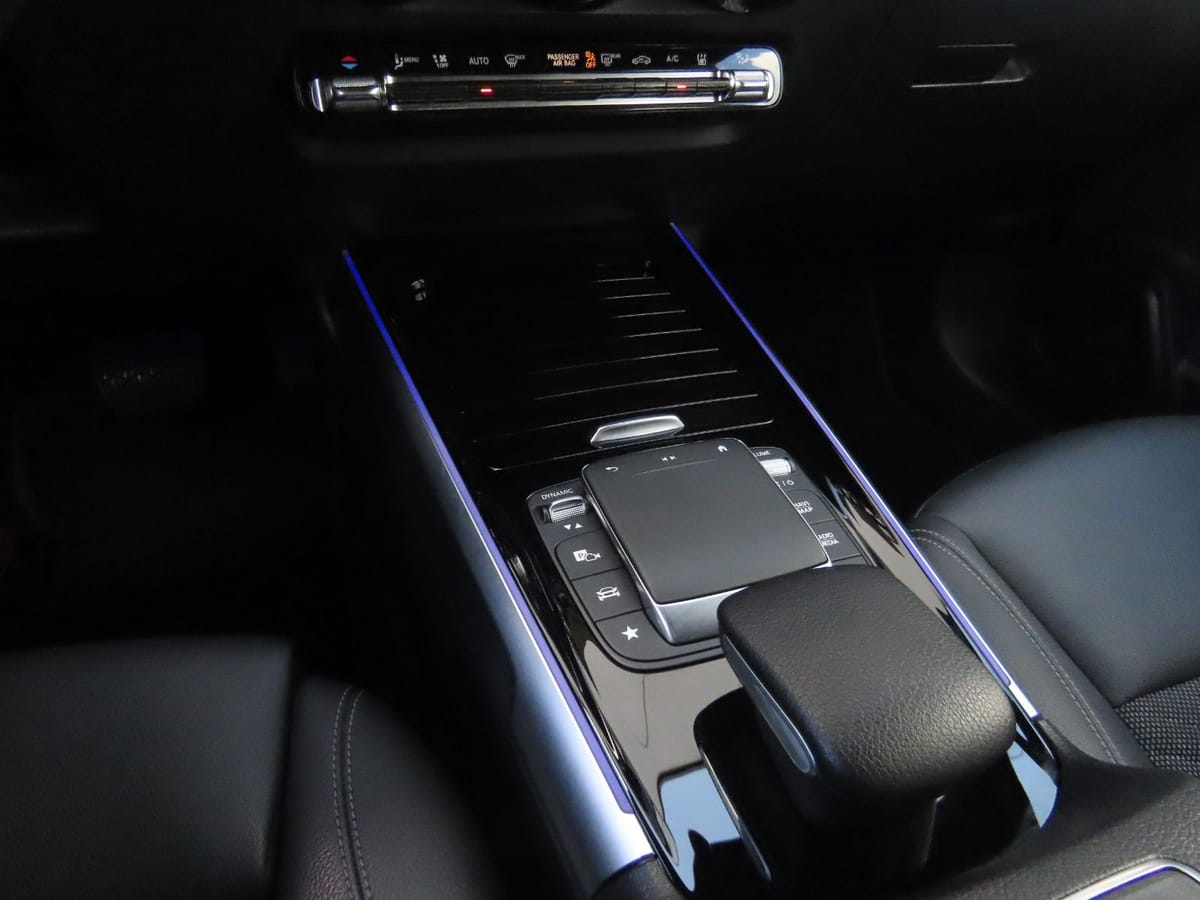 Mercedes-Benz EQB 250 66,5 kWh Leder Ambiente Kamera 7 Sitze foto 21