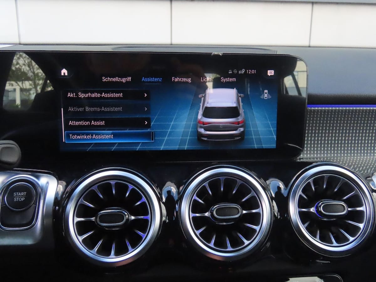 Mercedes-Benz EQB 250 66,5 kWh Leder Ambiente Kamera 7 Sitze foto 25