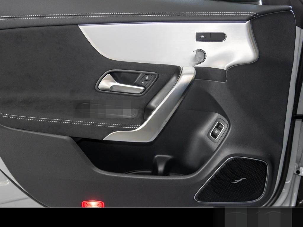 Mercedes-Benz CLA 250 e SB Special Edition AMG *Distr*Pano*HUD foto 15