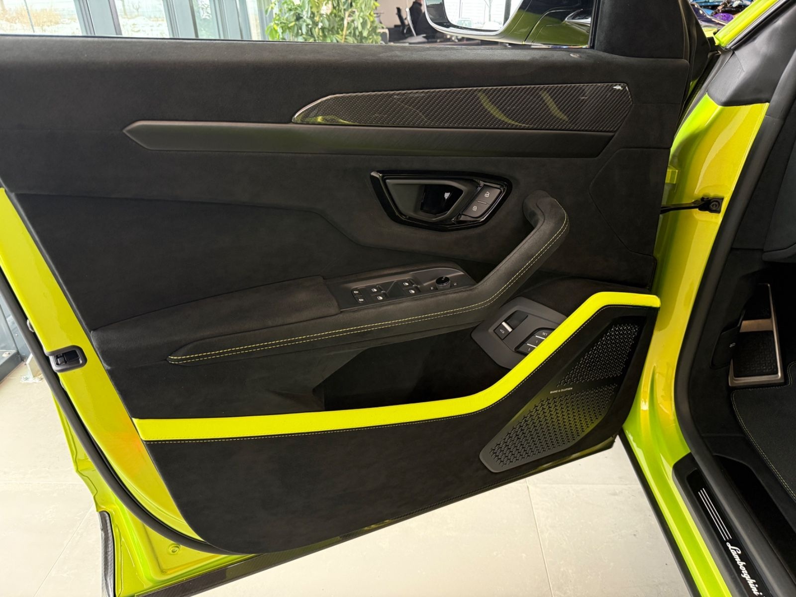 Lamborghini Urus 4.0 V8 Performante Full Carbon Ad Personam foto 14