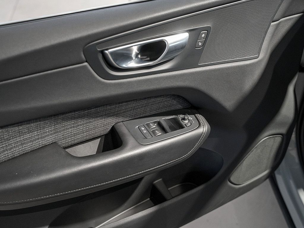 Volvo XC60 B4 Core AHK LENKRADHEIZUNG RÜCKFAHRKAMERA foto 20