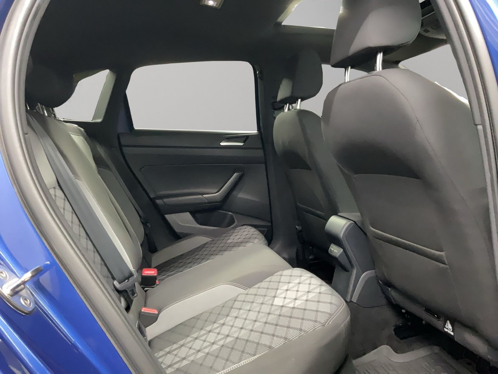 Volkswagen Taigo R-Line (Garantie03.2027.Pano.Navi) 1.5 TSI foto 7