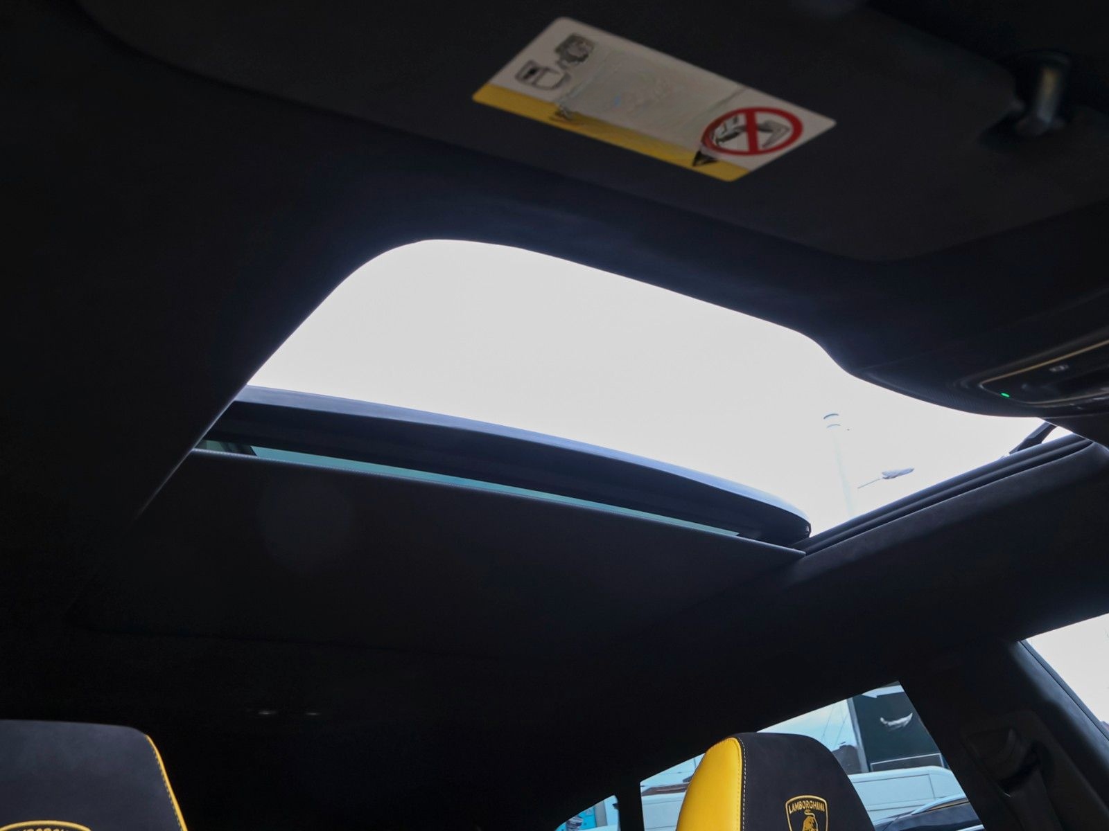 Lamborghini Urus Capsule *CARBON-PANO-HUD-360°-SERVICE NEU* foto 15