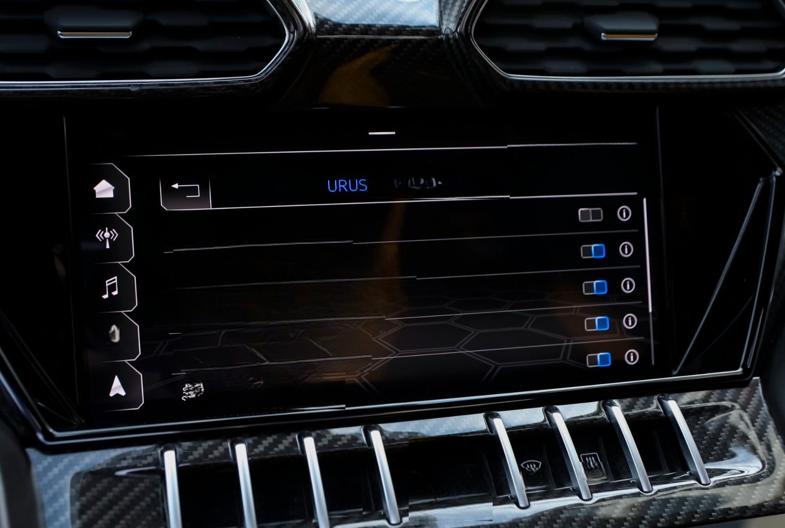 Lamborghini Urus Capsule *CARBON-PANO-HUD-360°-SERVICE NEU* foto 17