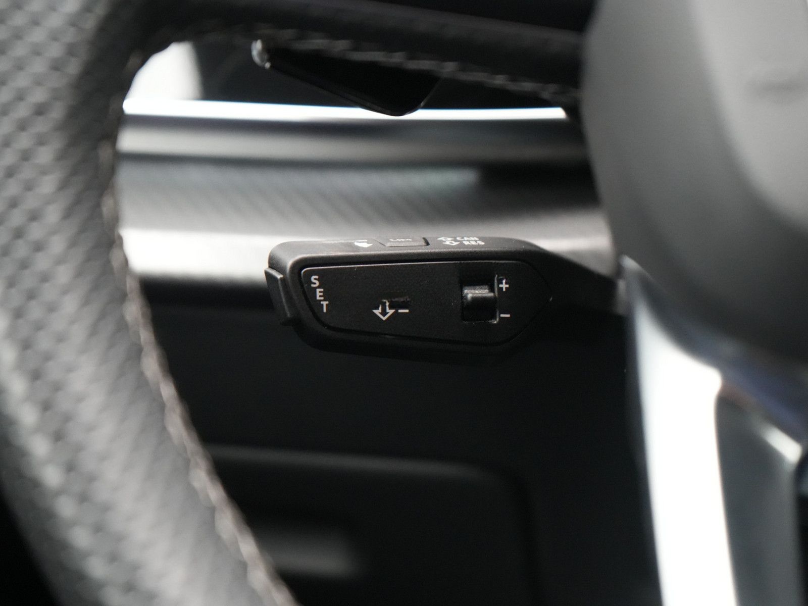 Audi RS Q8 LEDER SITZBELÜ DYNAMIC PLUS B&O ACC KAM foto 8