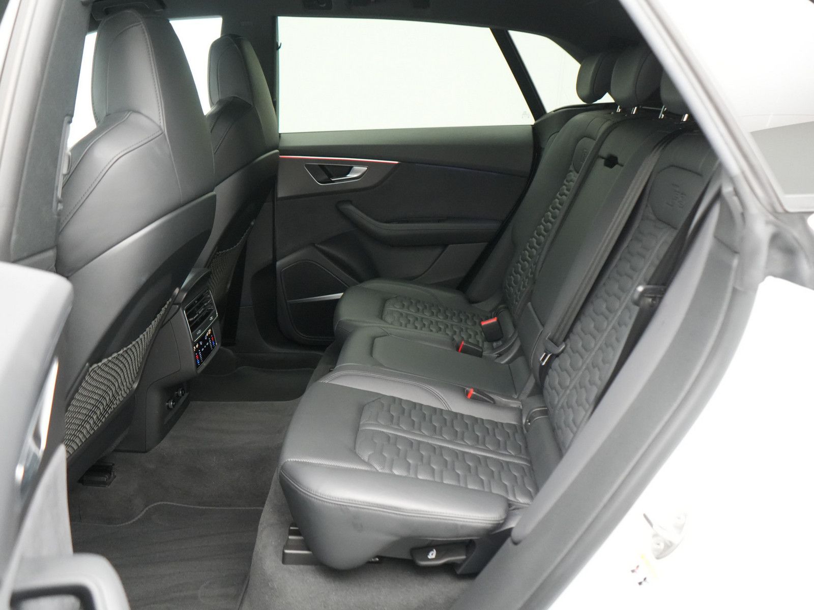 Audi RS Q8 305 KMH MATRIX LUFT KERAMIK CARBON RAUTE foto 16