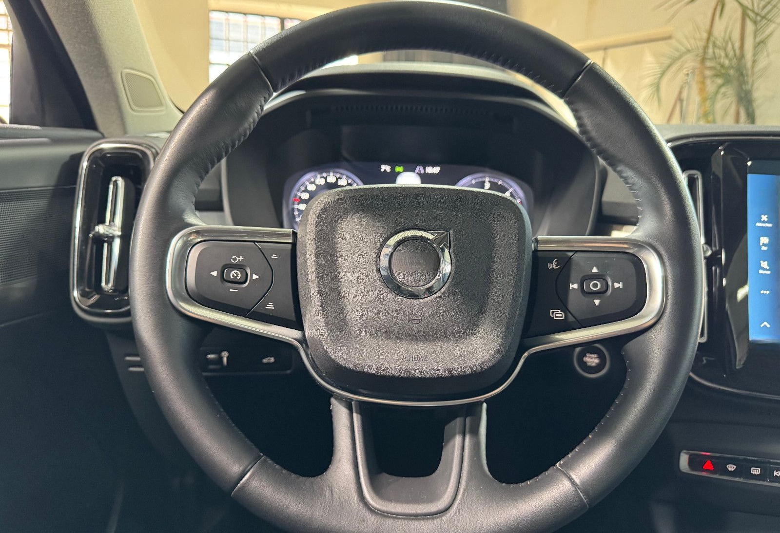 Volvo XC40 Momentum Pro*2WD*LED*Pano*DAB*RFK* foto 11