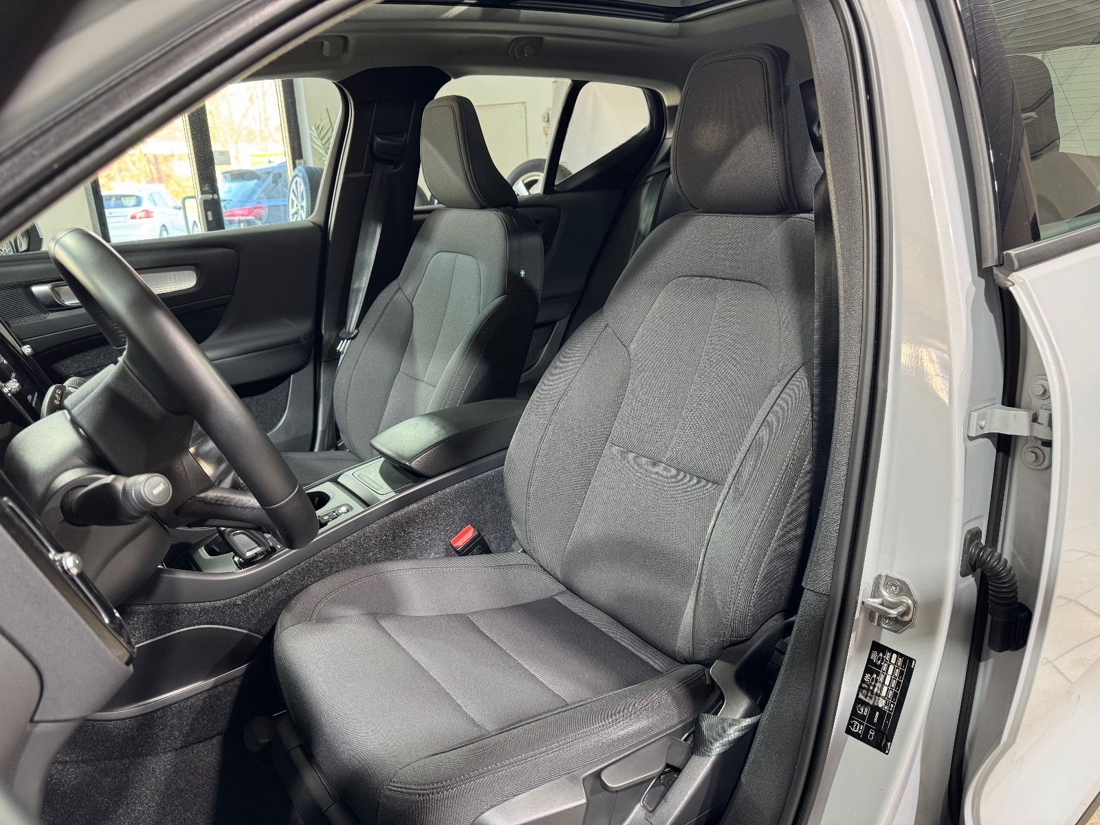 Volvo XC40 Momentum Pro*2WD*LED*Pano*DAB*RFK* foto 9