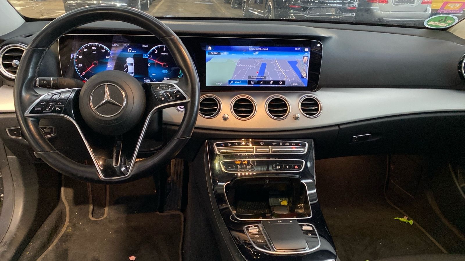 Mercedes-Benz E 300 de Pano*360*Mubeam*Distro*AHK*Navi*DAB*18 foto 9