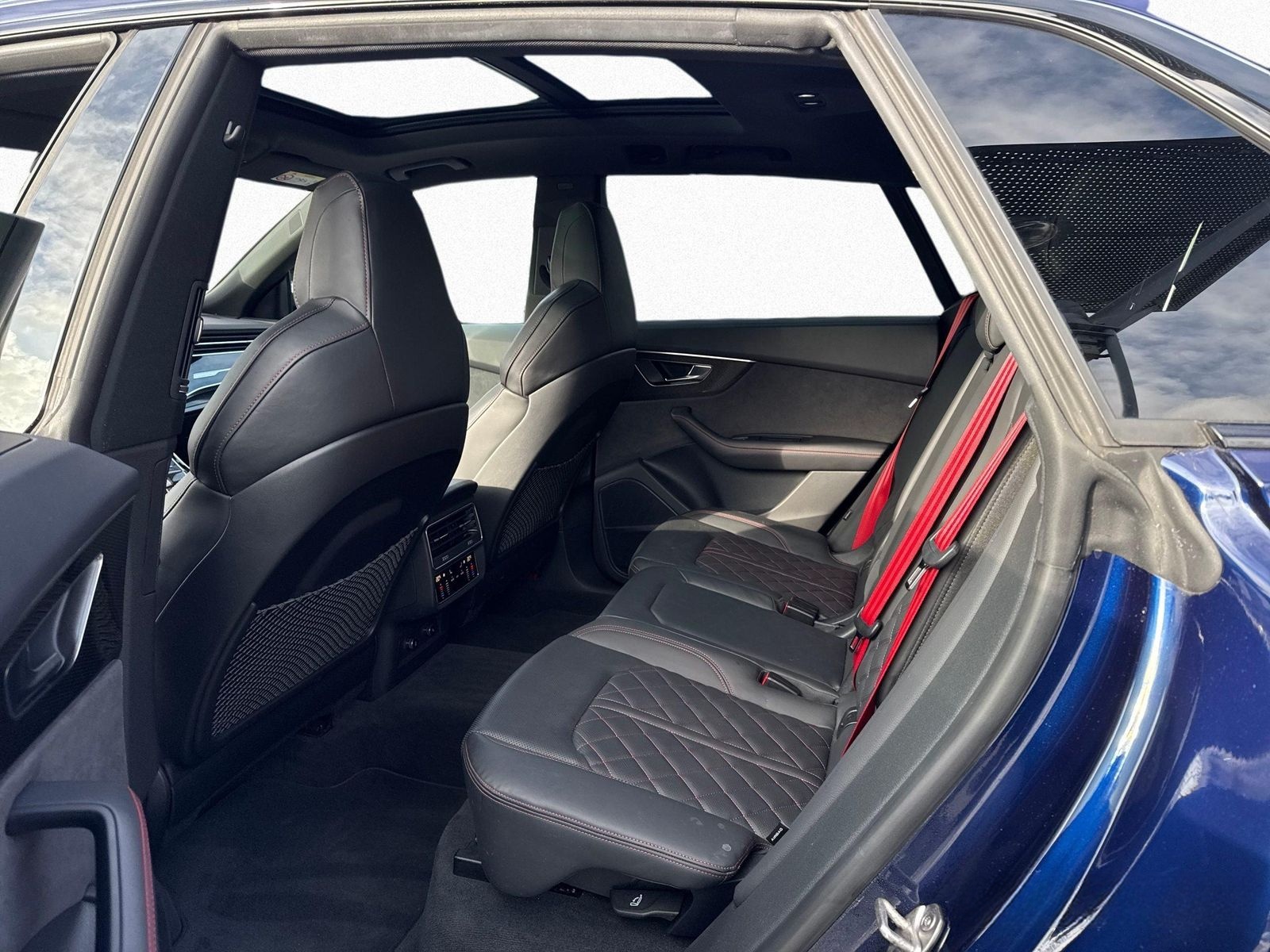 Audi Q8 50 TDI qu 2x S line LUFT MATRIX B&O 360° PANO foto 15