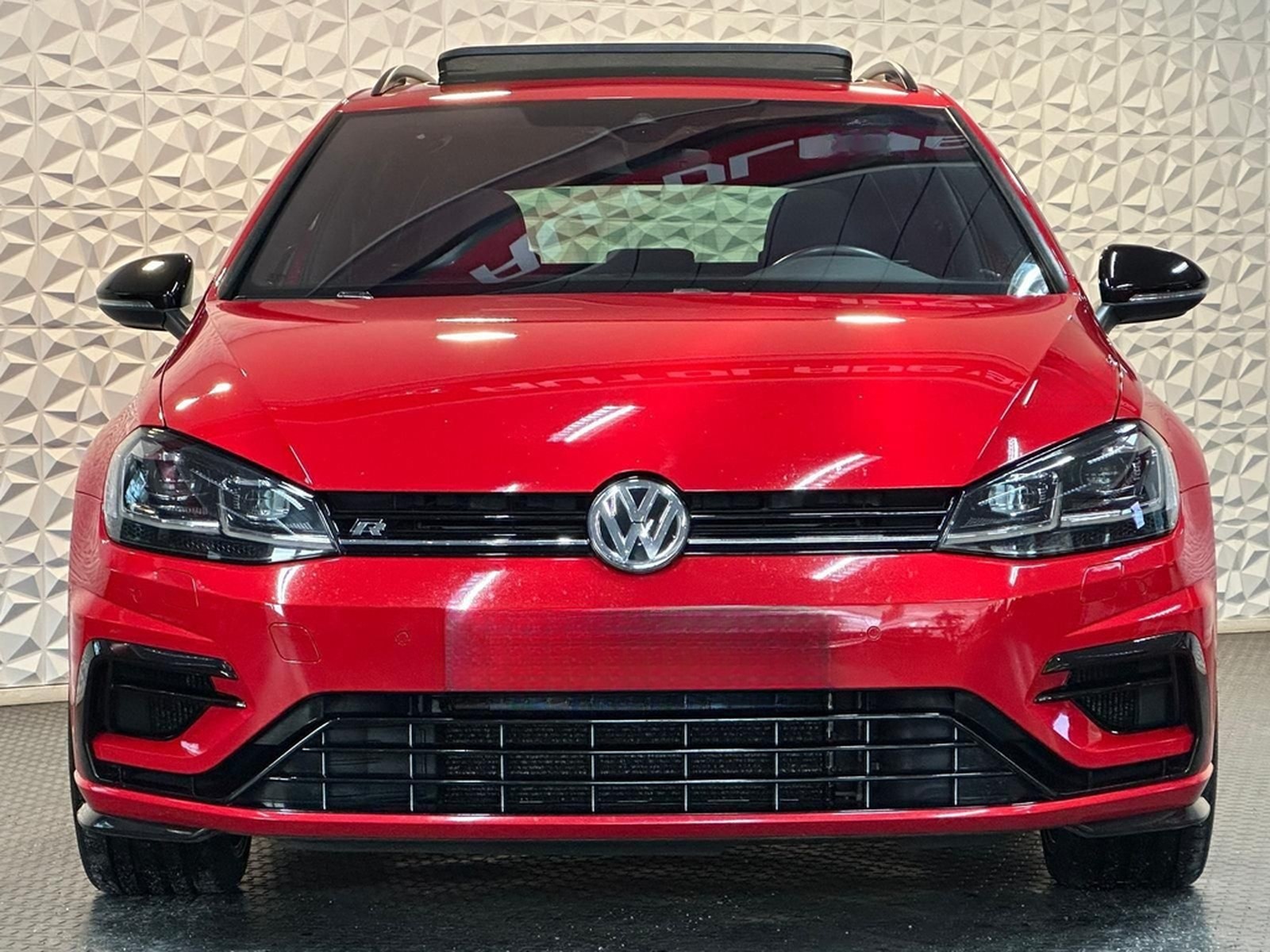 Volkswagen Golf R 2.0TSI 4M* LED#SHZ#FH#PANO#KEYLES#VIRTUAL foto 3