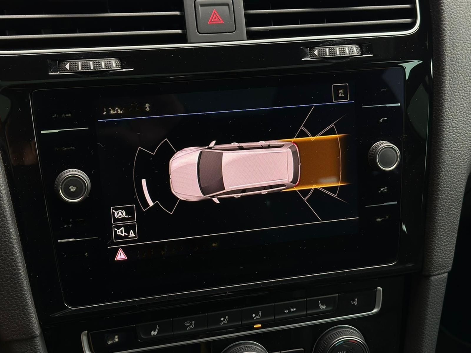 Volkswagen Golf R 2.0TSI 4M* LED#SHZ#FH#PANO#KEYLES#VIRTUAL foto 21
