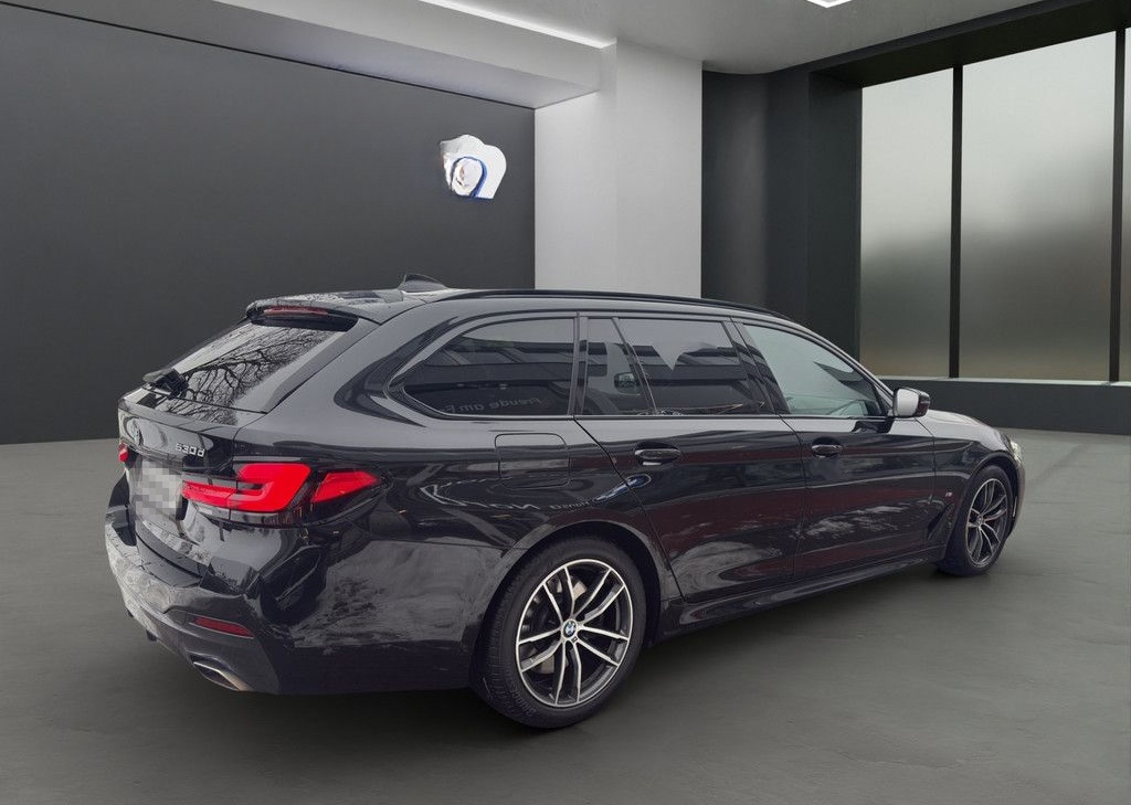 BMW 530d T. M-SPORT LASER NAV HUD PANO 360° 18" AHK foto 2