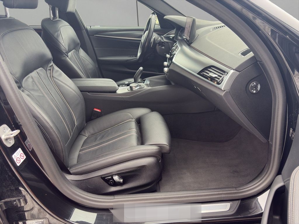 BMW 530d T. M-SPORT LASER NAV HUD PANO 360° 18" AHK foto 5