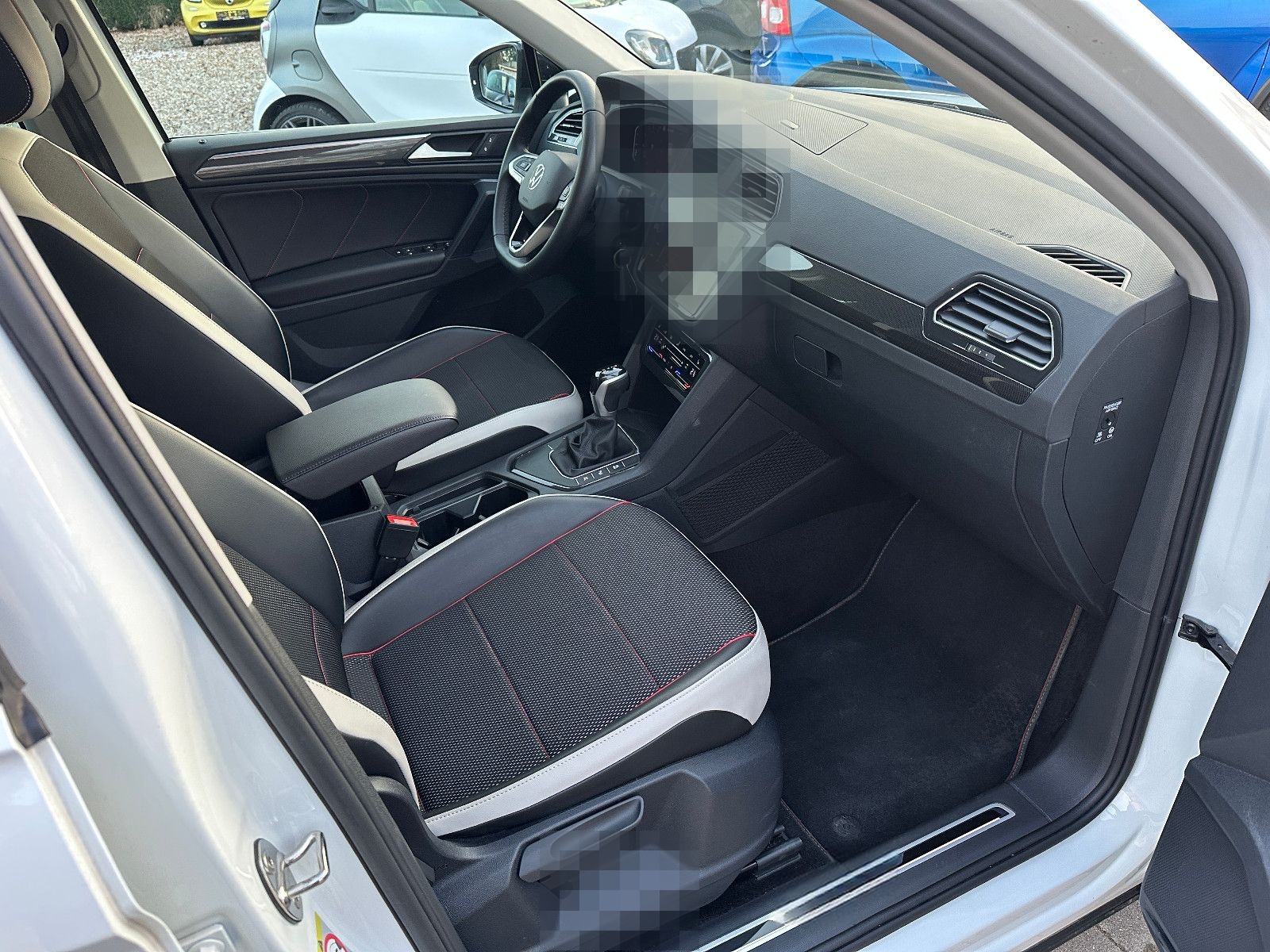 Volkswagen Tiguan Urban SPORT-150PS-LED-ACC-AHK-360°KAM foto 11