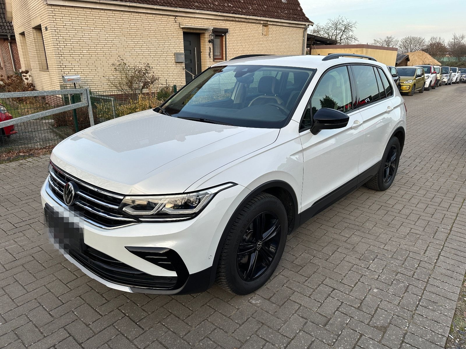 Volkswagen Tiguan Urban SPORT-150PS-LED-ACC-AHK-360°KAM foto 3