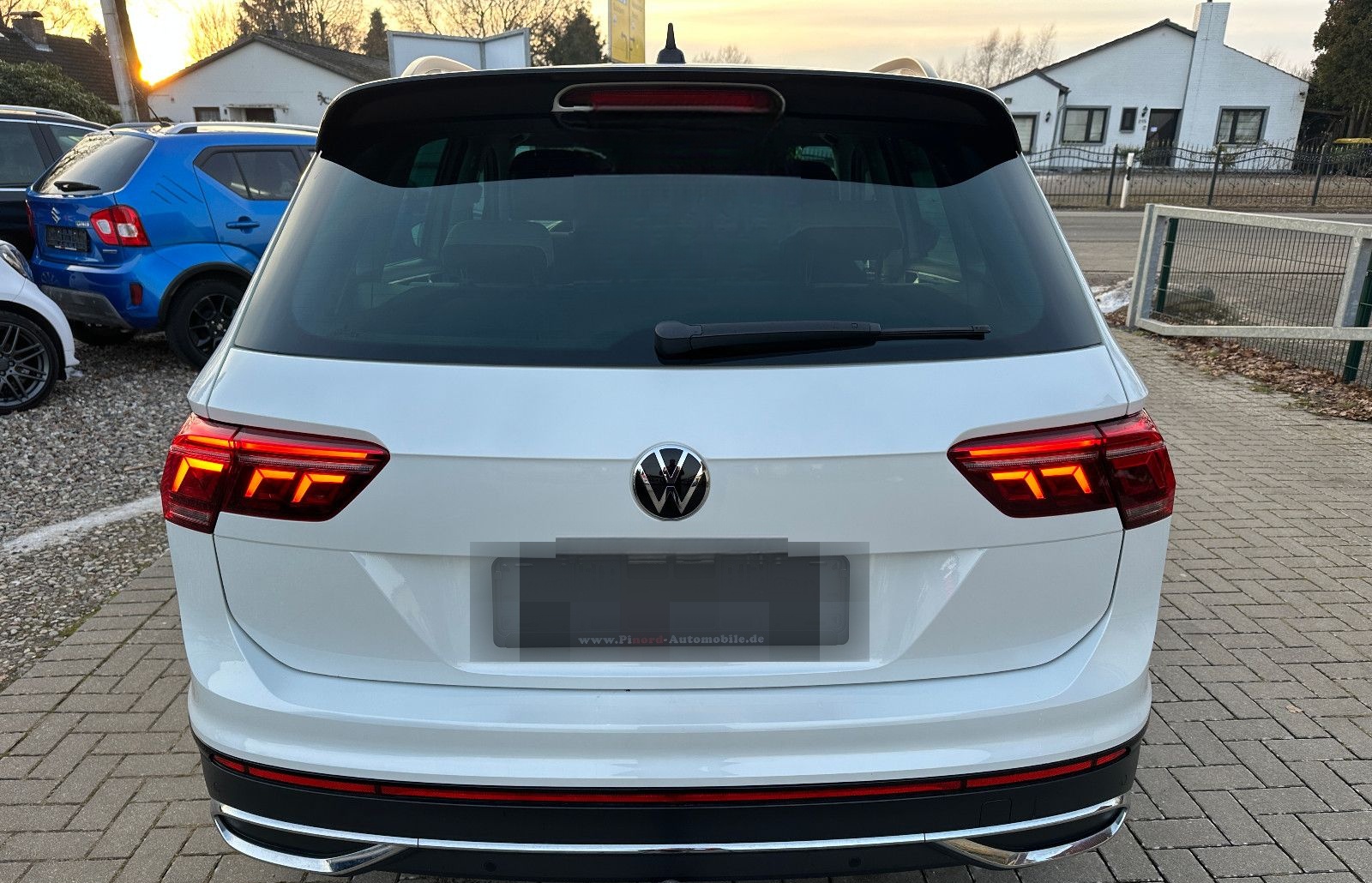 Volkswagen Tiguan Urban SPORT-150PS-LED-ACC-AHK-360°KAM foto 24
