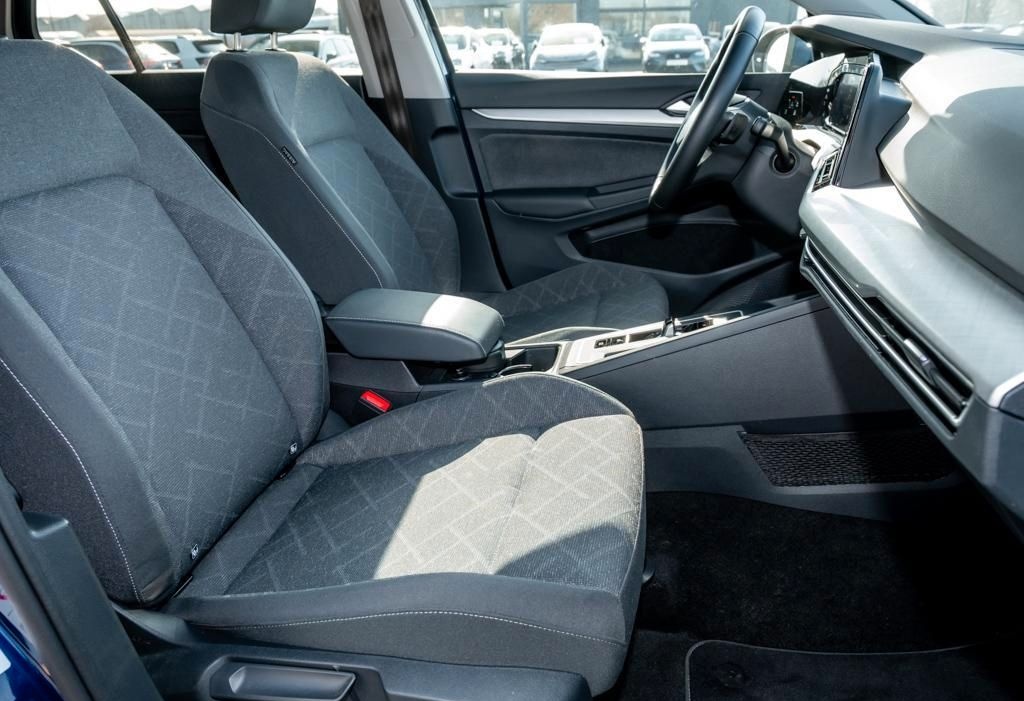 Volkswagen Golf 2.0TDI DSG LIFE LED/ACC/NAVI/KAMERA foto 6