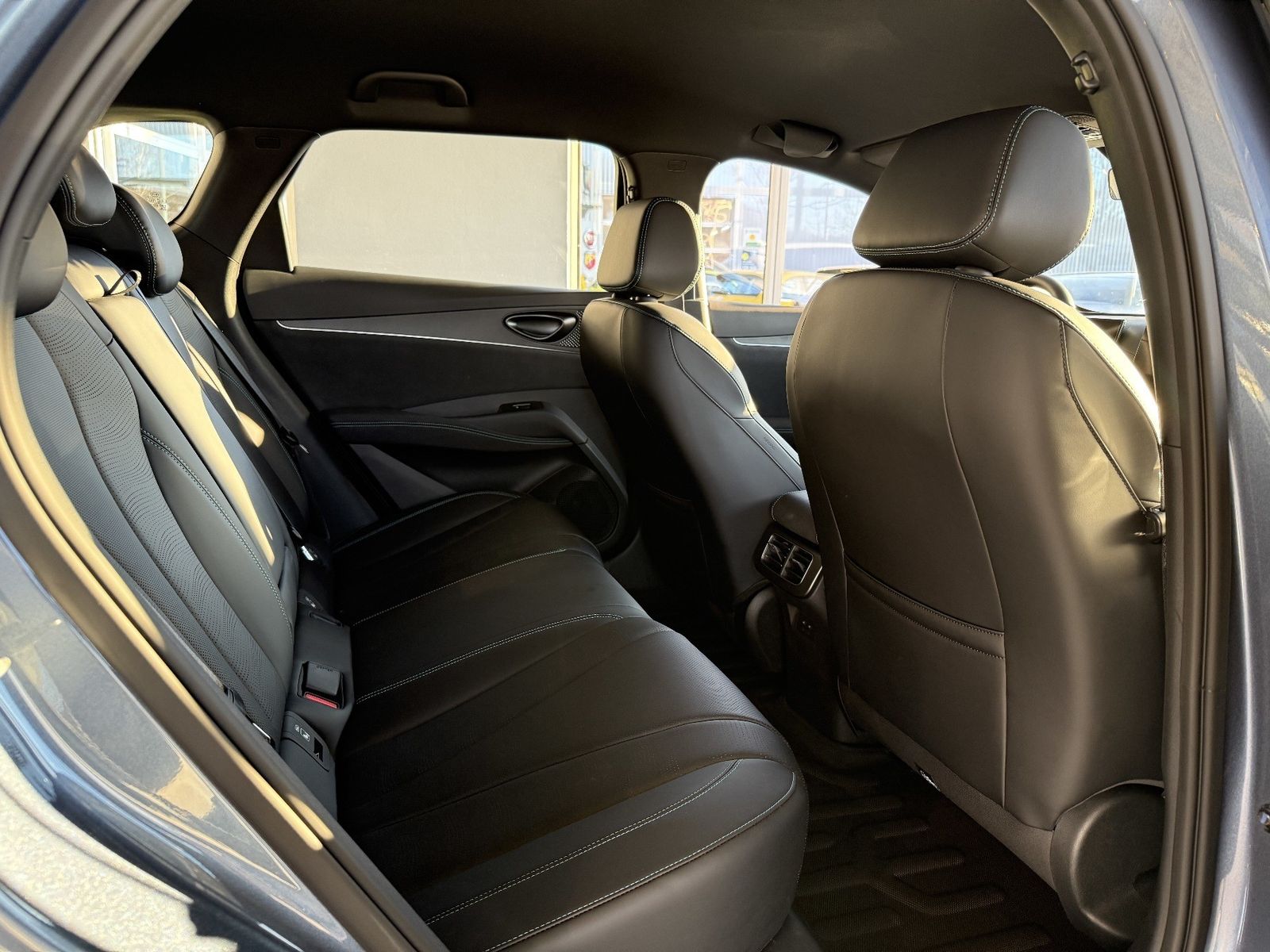 BYD SEAL 6 DM-i Touring Boost foto 12