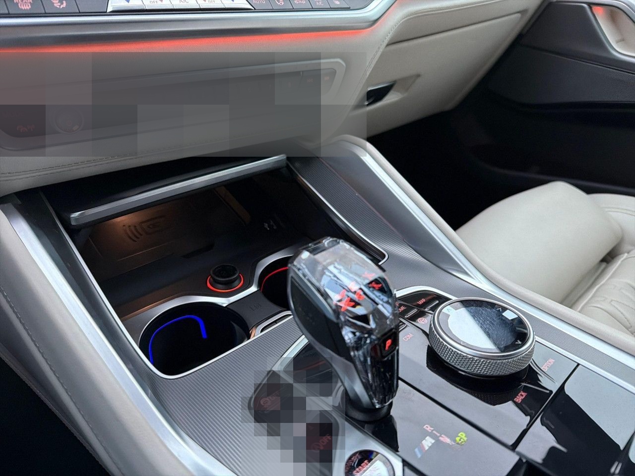 BMW X6 M50d PaAss AHK Pano StHz LASER HUD DrAssPr foto 19