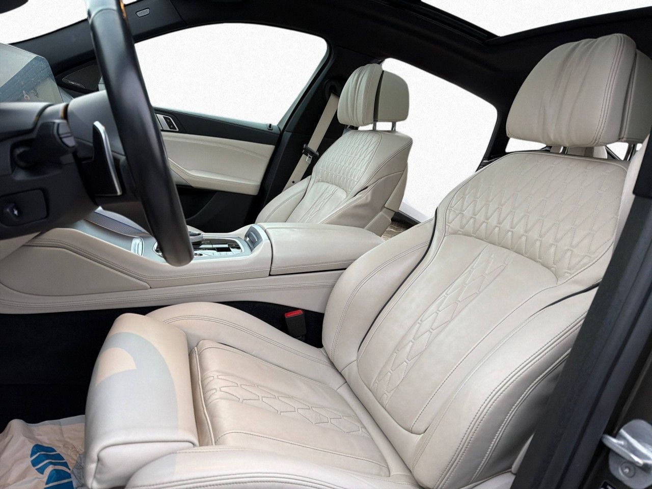 BMW X6 M50d PaAss AHK Pano StHz LASER HUD DrAssPr foto 10
