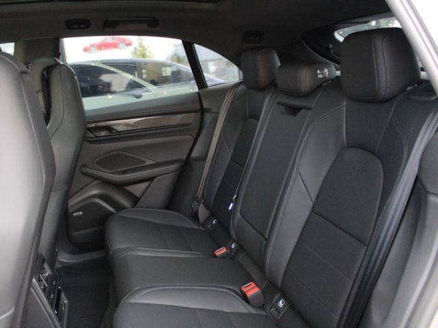 Porsche Macan 4 foto 24