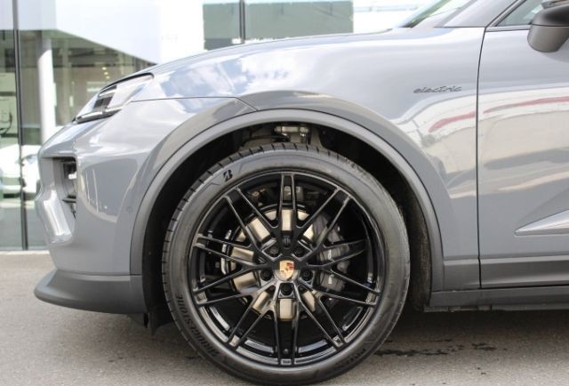 Porsche Macan 4 foto 9