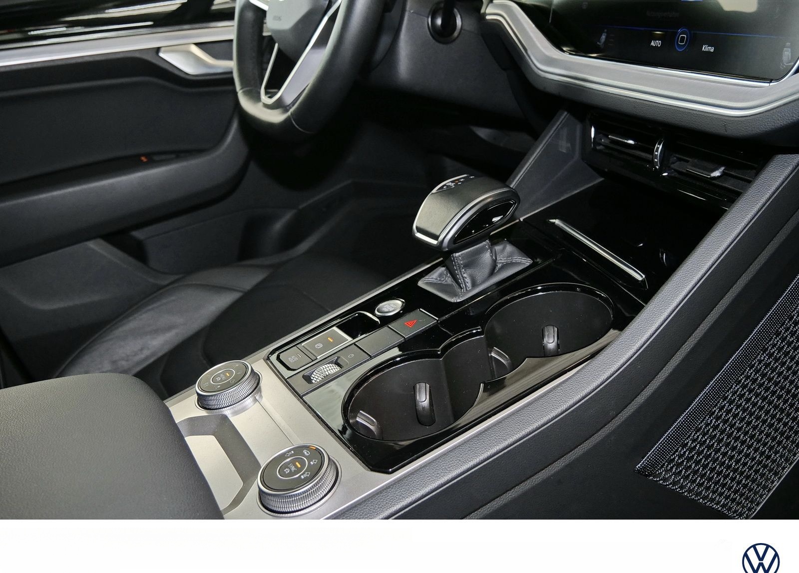 Volkswagen Touareg 3.0 TDI R-Line 4Motion Navi AHK Kamera u foto 15