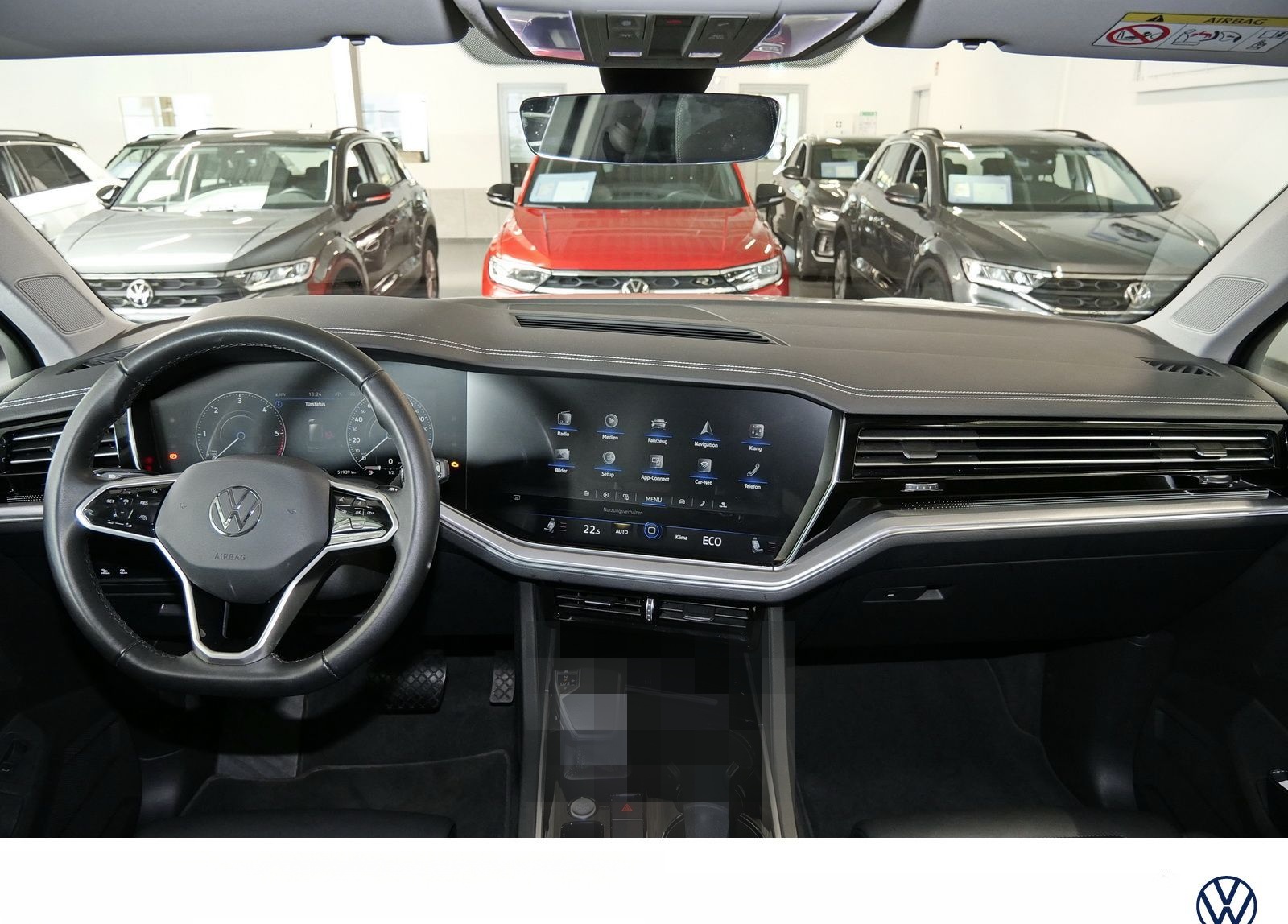 Volkswagen Touareg 3.0 TDI R-Line 4Motion Navi AHK Kamera u foto 17