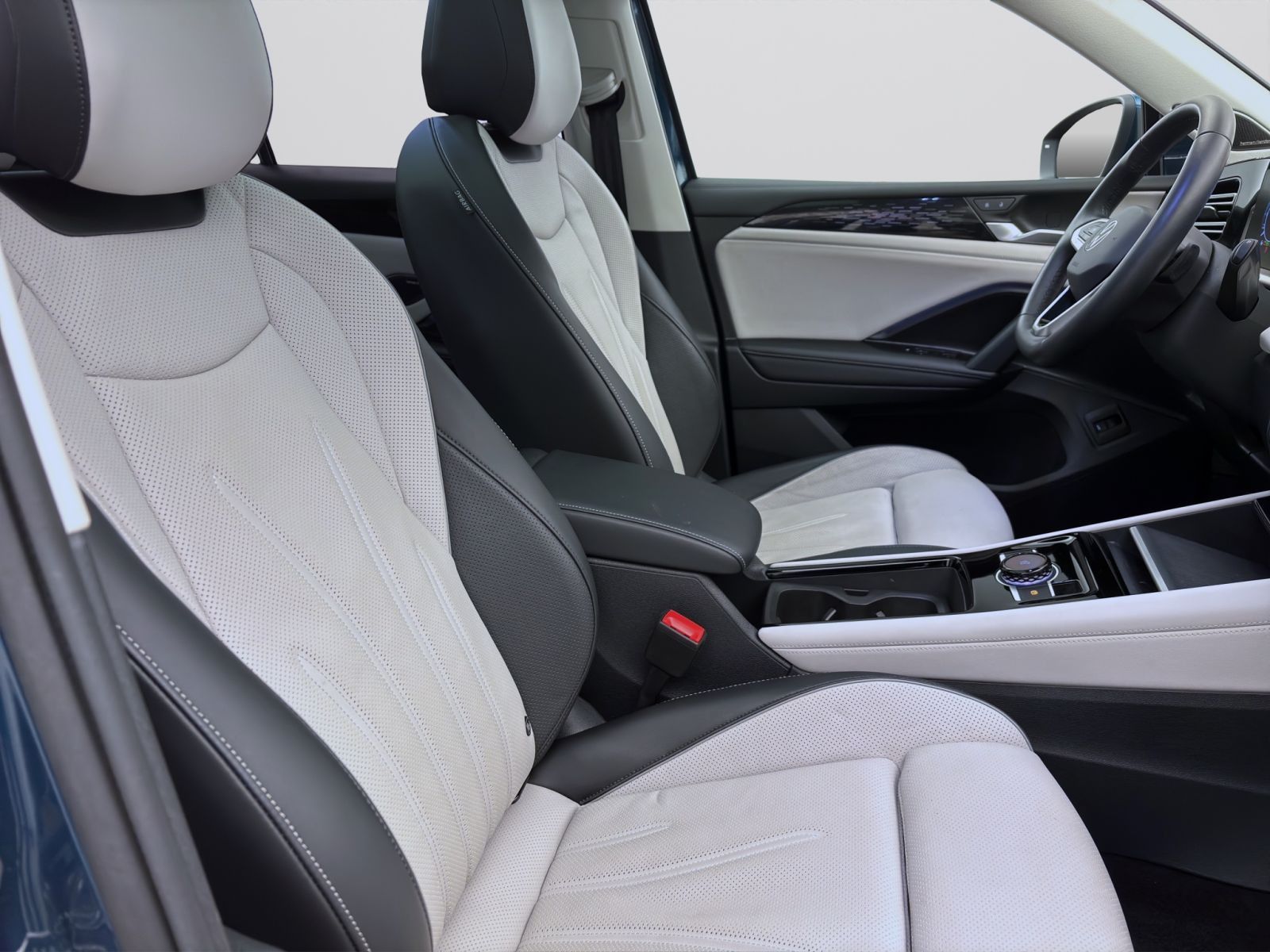 Volkswagen Tiguan 2.0 TDI DSG 4M ELEGANCE STDHZG PANO AHK L foto 16
