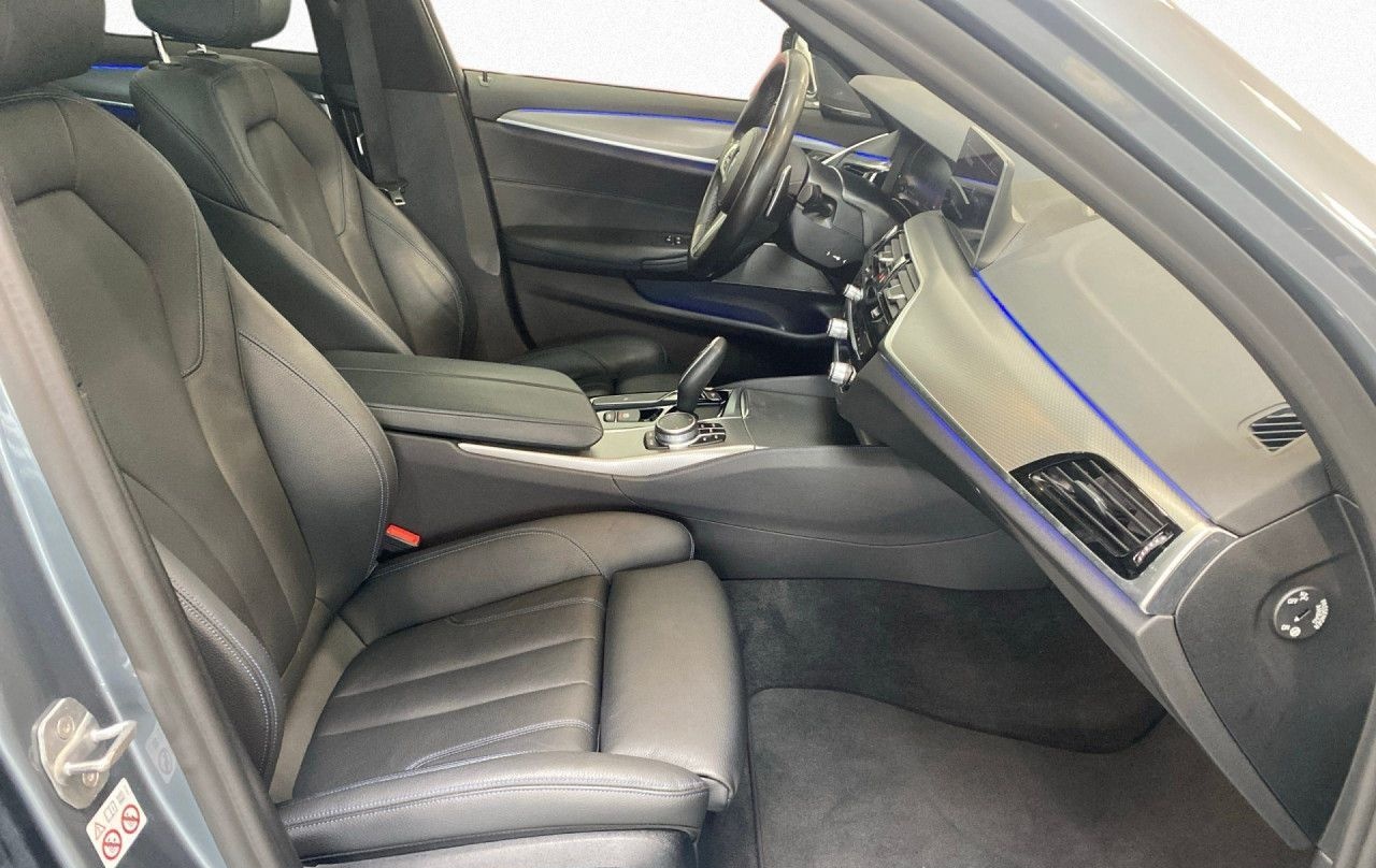 BMW 540d xDr T MSPORT Ad.LED,PANO,Da+,HUD,H/K,Kamera foto 10