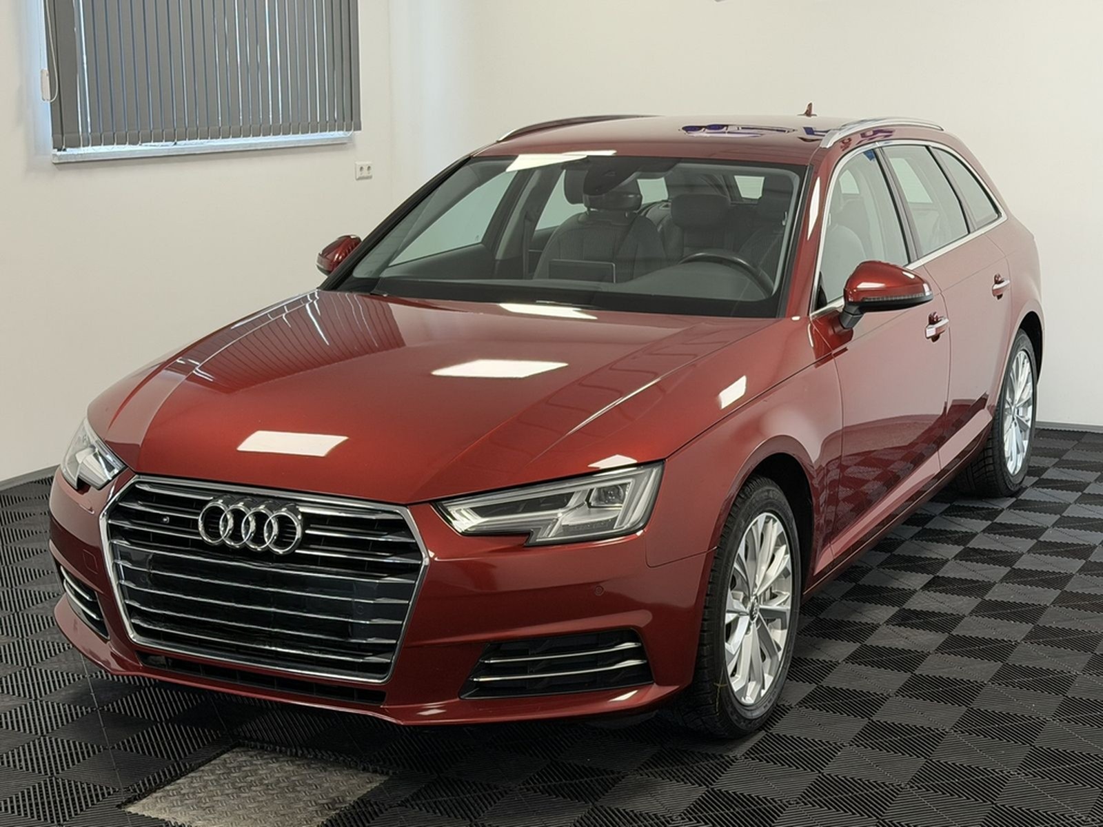 Audi A4 Avant 2.0 TFSI quattro S-tronic LED Virtual foto 2