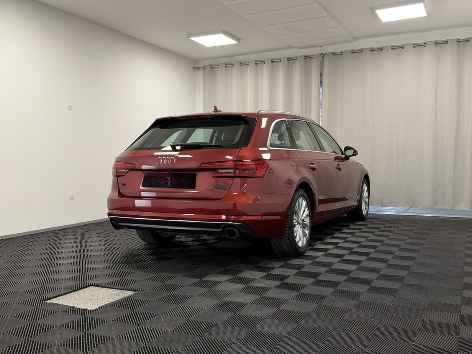 Audi A4 Avant 2.0 TFSI quattro S-tronic LED Virtual foto 34