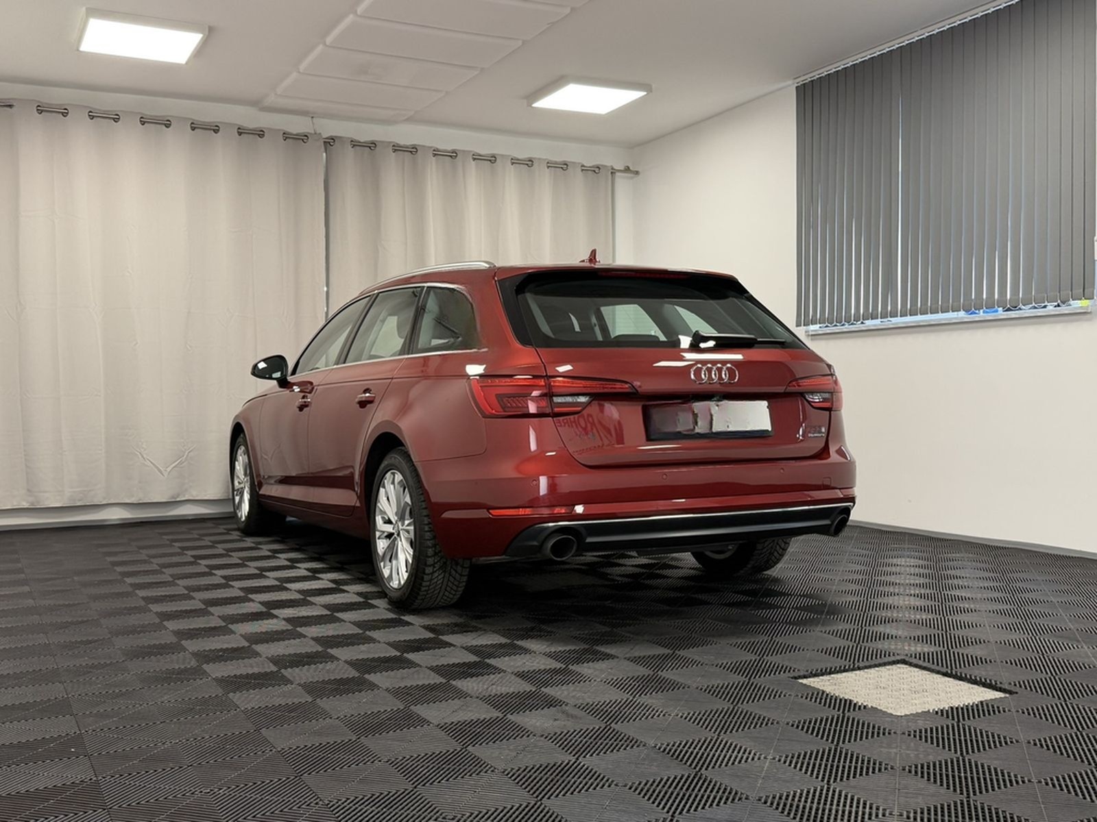 Audi A4 Avant 2.0 TFSI quattro S-tronic LED Virtual foto 35