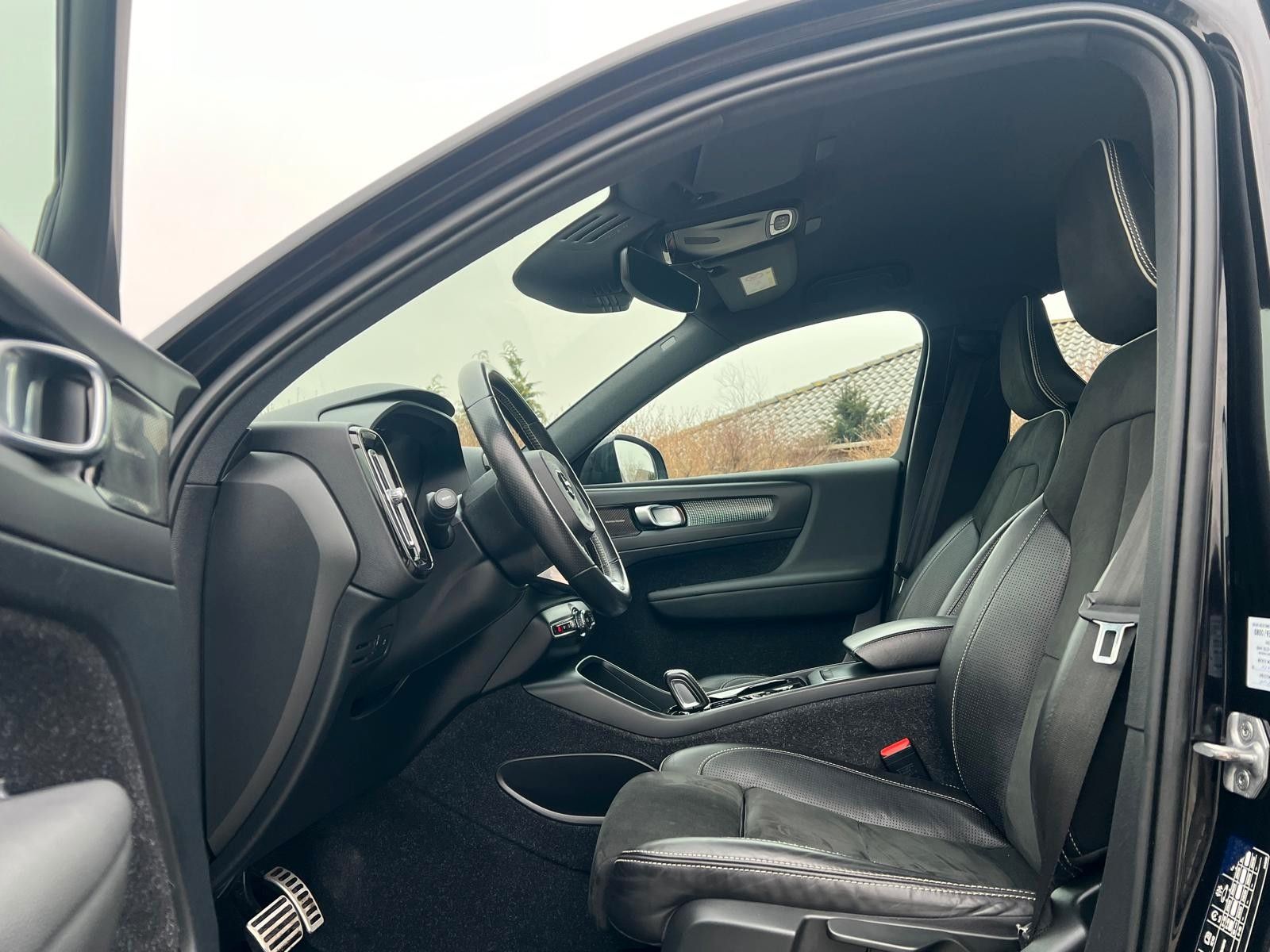 Volvo XC40 R-Design*ACC*H&K*XENIUM-PAKET*LED*NAVI*TOP foto 13