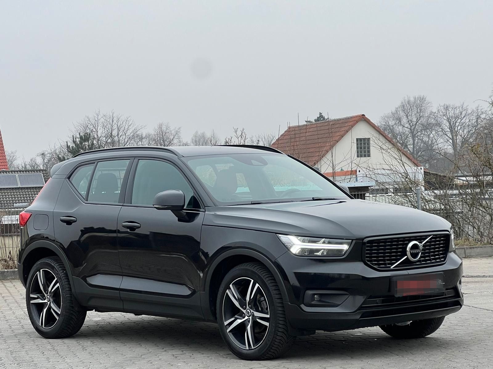 Volvo XC40 R-Design*ACC*H&K*XENIUM-PAKET*LED*NAVI*TOP foto 5
