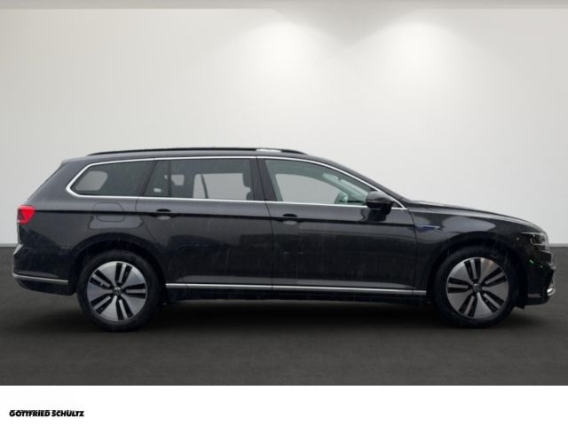 Volkswagen Passat Variant GTE DSG NAVI AHK LED KAMERA SHZ A foto 3