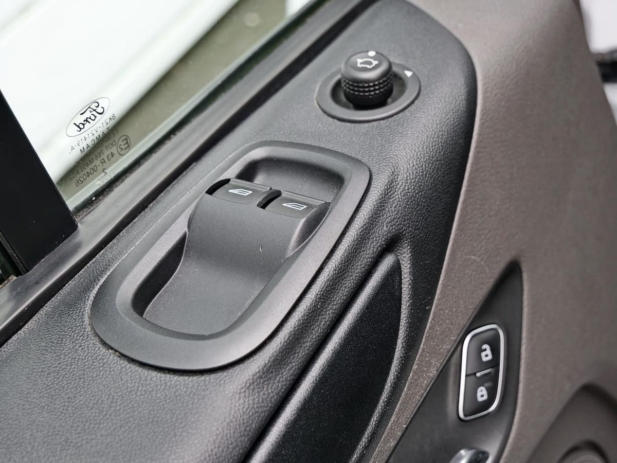 Ford Transit Custom L2 Trend PARK-PILOT 9-SITZER foto 12