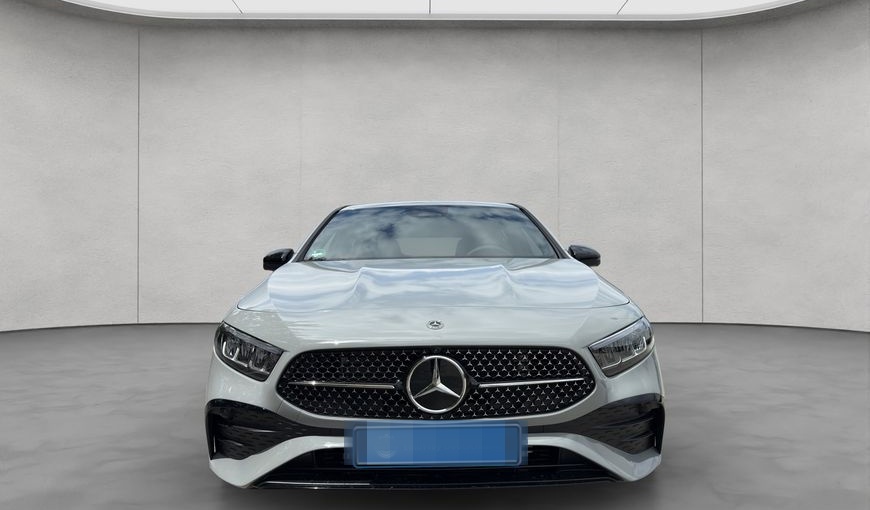 Mercedes-Benz A 180 d AMG Special Edition Night foto 8