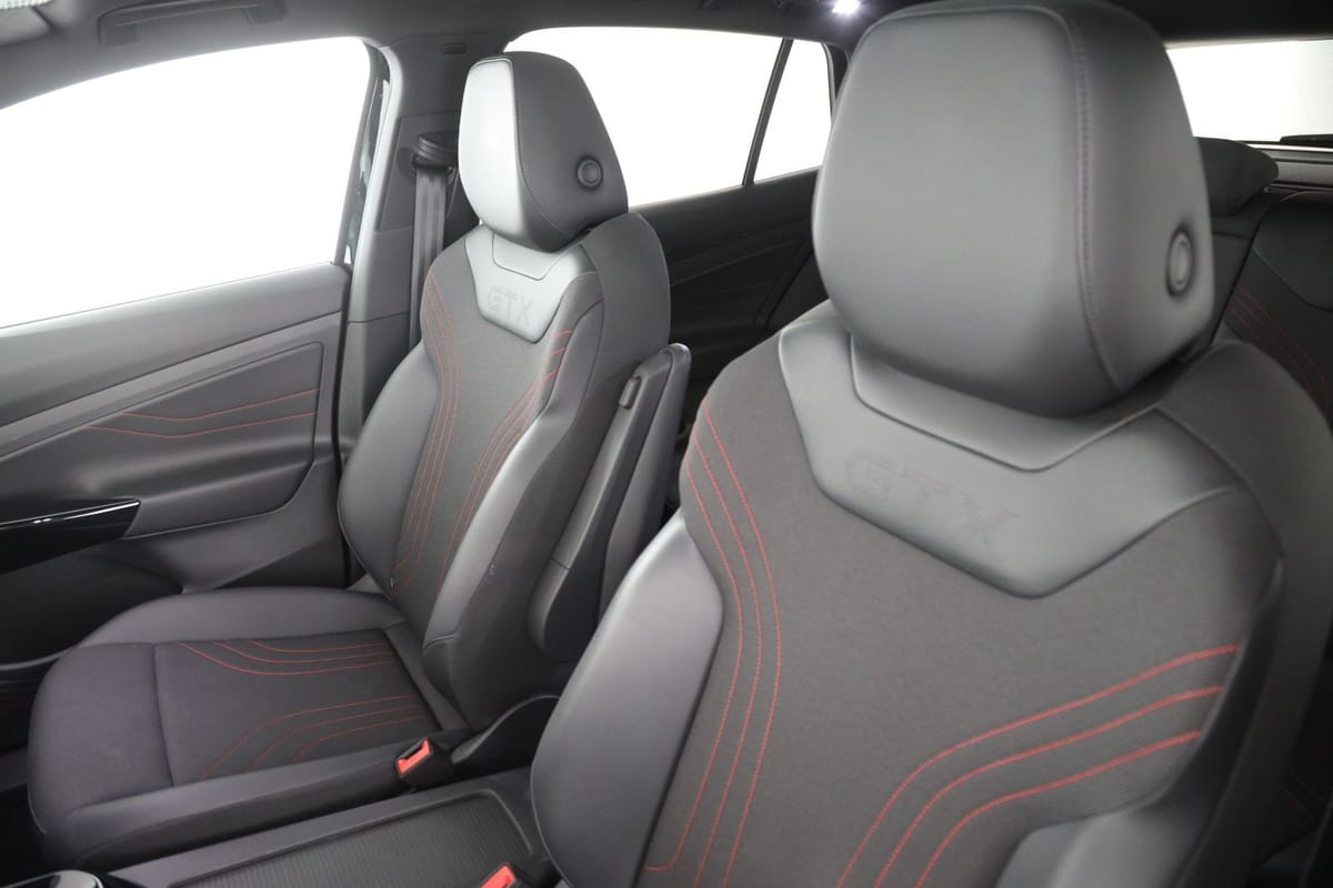 Volkswagen ID.4 GTX 4MOTION | PANO | NAVI | LED | SITZH. | foto 12