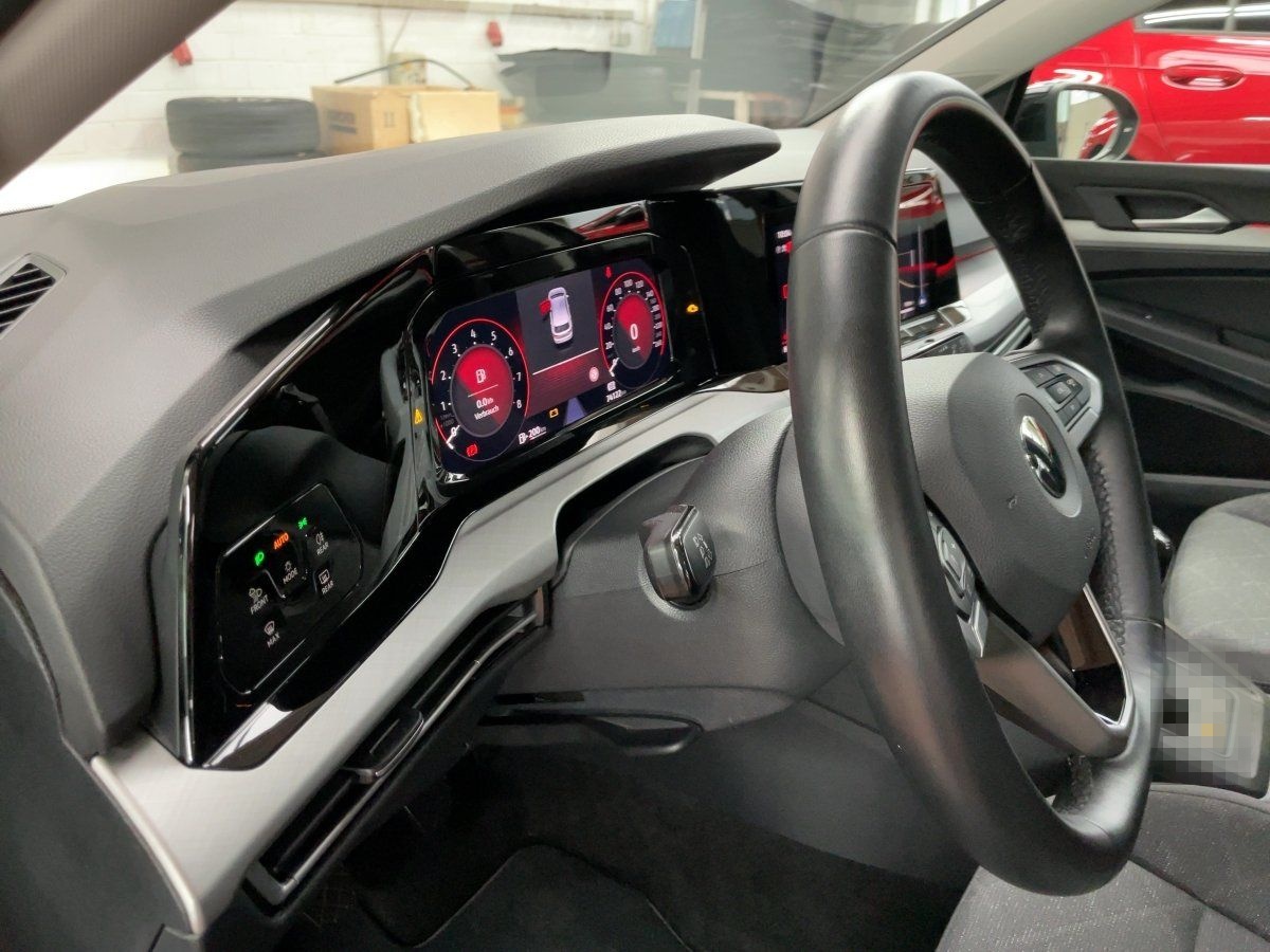 Volkswagen Golf Life APP+DAB+VIRT+LED+NAVI+PDC foto 16