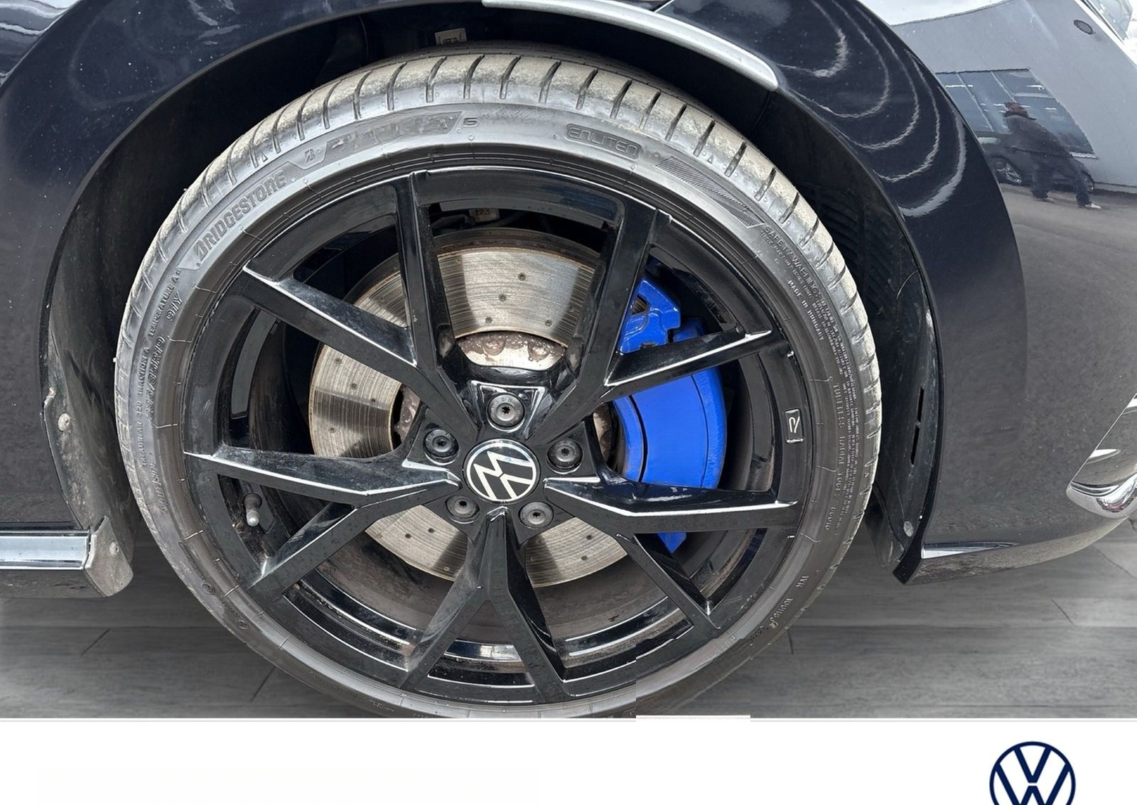 Volkswagen Golf VIII 2.0 R 20 YEARS 4X4 LEDER PANO CAM LM19 foto 5