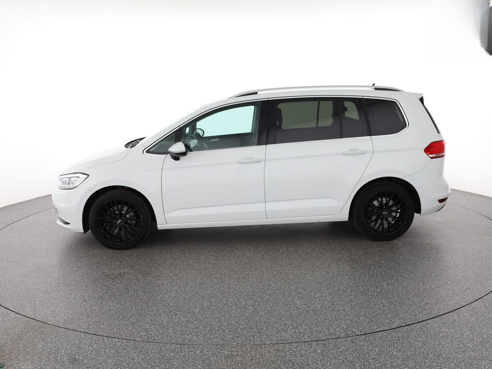 Volkswagen Touran 1.8 TSI HIGHLINE 7 SITZE MASSAGE,ACC,LED foto 2