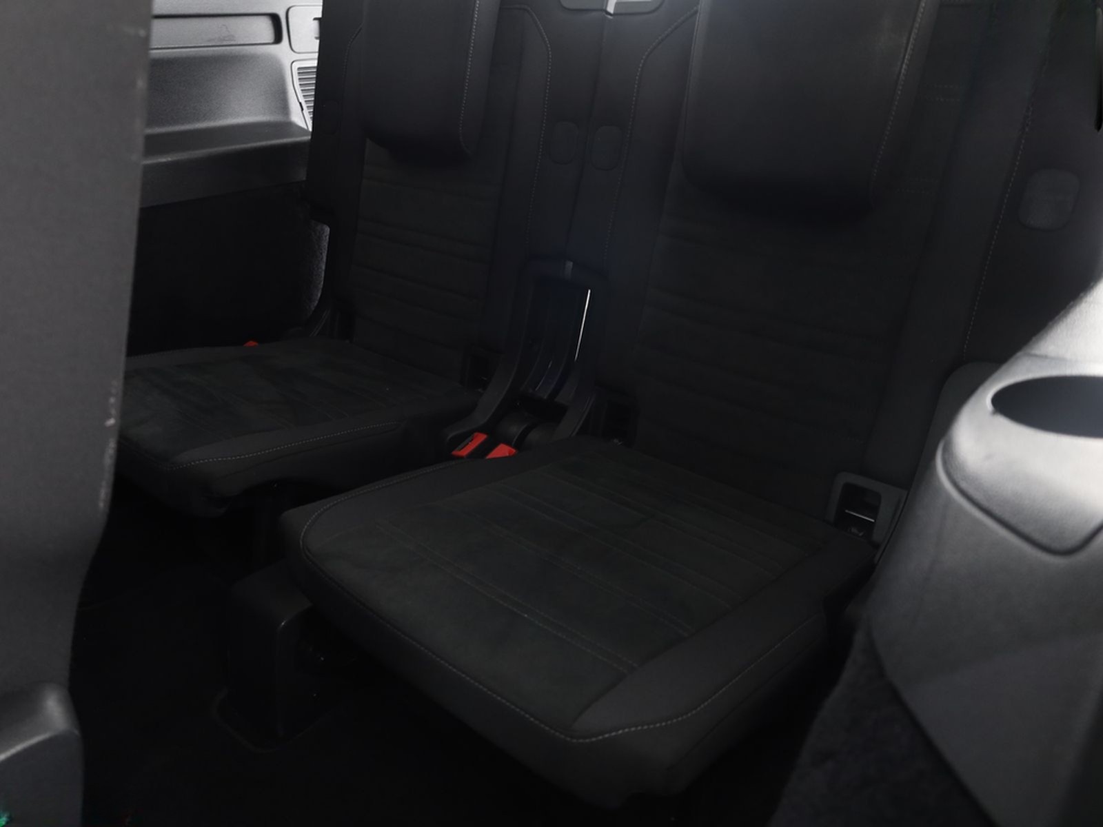 Volkswagen Touran 1.8 TSI HIGHLINE 7 SITZE MASSAGE,ACC,LED foto 13