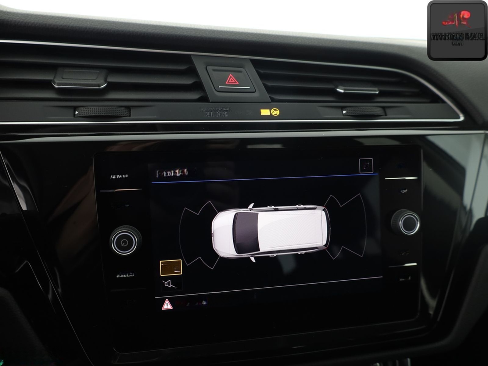 Volkswagen Touran 1.8 TSI HIGHLINE 7 SITZE MASSAGE,ACC,LED foto 19